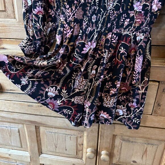 Free People XS Romper Shorts Black Pink Floral‎ Open Back Off the Shoulder - Picture 8 of 15
